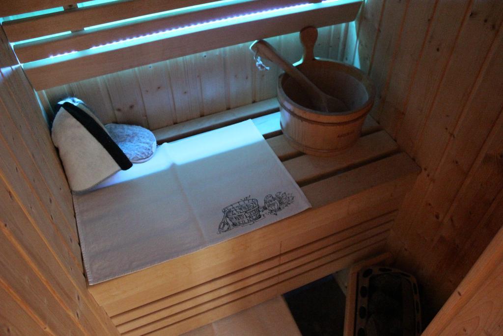 Apartman Relax So Saunou A Jakuzzi Namestovo Exterior photo